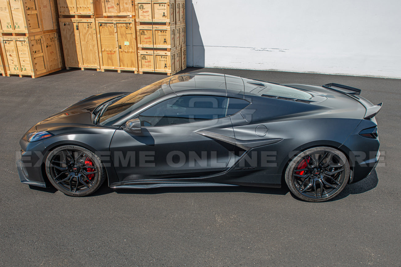 Corvette C8 Z06 Carbon Fiber Side Fender Vent Door Garnish