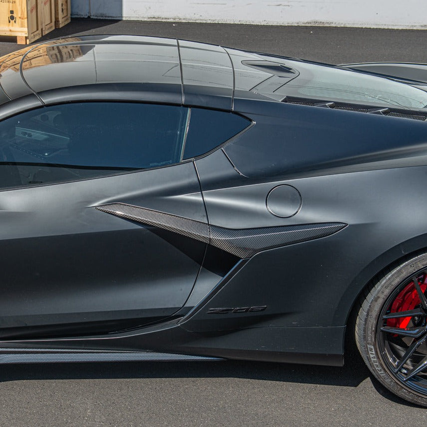 Corvette C8 Z06 Carbon Fiber Side Fender Vent Door Garnish